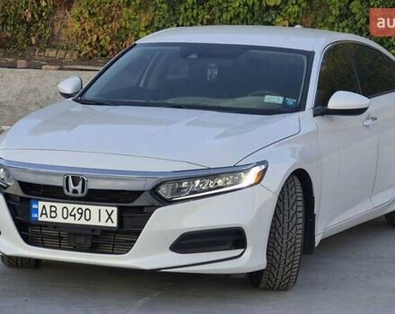 Білий Хонда Аккорд, об'ємом двигуна 1.5 л та пробігом 32 тис. км за 19200 $, фото 6 на Automoto.ua