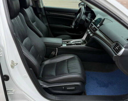 Білий Хонда Аккорд, об'ємом двигуна 2 л та пробігом 83 тис. км за 22000 $, фото 16 на Automoto.ua