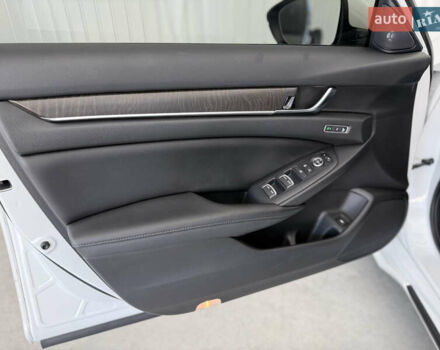 Белый Хонда Аккорд, объемом двигателя 1.99 л и пробегом 102 тыс. км за 23600 $, фото 22 на Automoto.ua