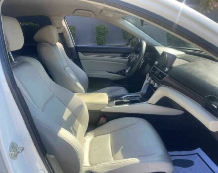 Хонда Аккорд 2019 в Черновцах на Automoto.ua Белый Хонда Аккорд, объемом двигателя 2 л и пробегом 45 тыс. км за 6800 $, фото 8 на Automoto.ua