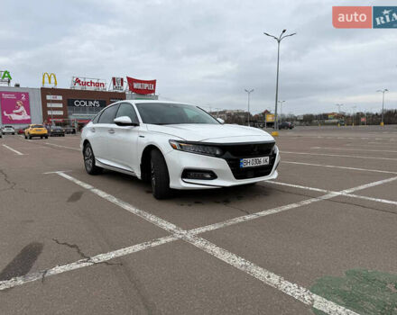 Білий Хонда Аккорд, об'ємом двигуна 2 л та пробігом 83 тис. км за 22000 $, фото 5 на Automoto.ua