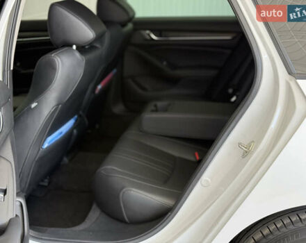 Белый Хонда Аккорд, объемом двигателя 1.99 л и пробегом 102 тыс. км за 23600 $, фото 25 на Automoto.ua