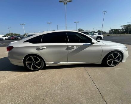 Белый Хонда Аккорд, объемом двигателя 2 л и пробегом 37 тыс. км за 6000 $, фото 6 на Automoto.ua