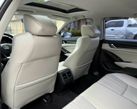 Белый Хонда Аккорд, объемом двигателя 2 л и пробегом 46 тыс. км за 10000 $, фото 14 на Automoto.ua