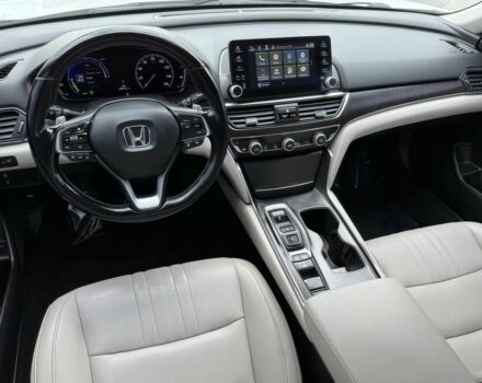 Белый Хонда Аккорд, объемом двигателя 2 л и пробегом 46 тыс. км за 10000 $, фото 11 на Automoto.ua