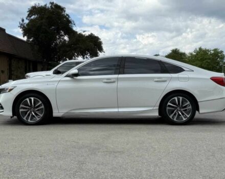 Белый Хонда Аккорд, объемом двигателя 2 л и пробегом 46 тыс. км за 10000 $, фото 2 на Automoto.ua