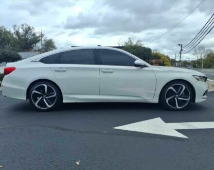 Белый Хонда Аккорд, объемом двигателя 1.5 л и пробегом 40 тыс. км за 6500 $, фото 1 на Automoto.ua