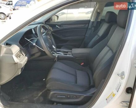 Белый Хонда Аккорд, объемом двигателя 1.5 л и пробегом 19 тыс. км за 3000 $, фото 6 на Automoto.ua