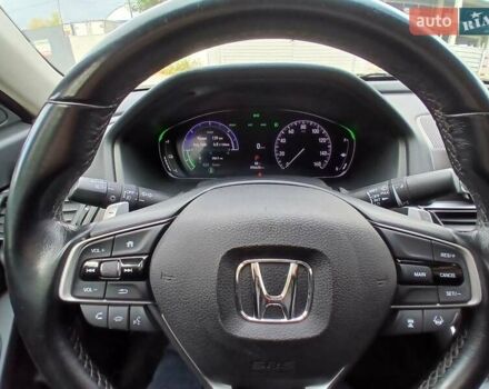 Белый Хонда Аккорд, объемом двигателя 2 л и пробегом 96 тыс. км за 21900 $, фото 1 на Automoto.ua