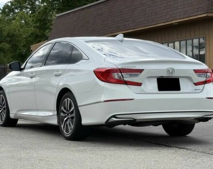 Белый Хонда Аккорд, объемом двигателя 2 л и пробегом 46 тыс. км за 10000 $, фото 3 на Automoto.ua