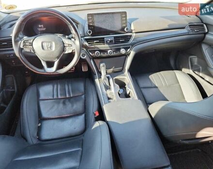 Белый Хонда Аккорд, объемом двигателя 1.5 л и пробегом 100 тыс. км за 6400 $, фото 7 на Automoto.ua