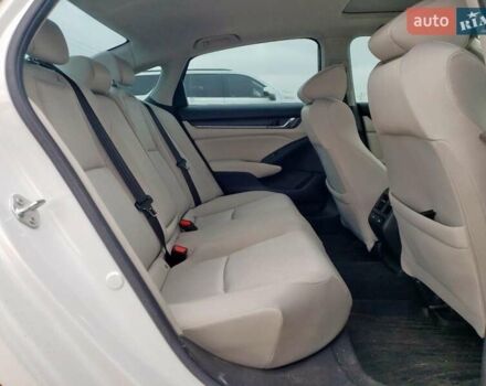 Белый Хонда Аккорд, объемом двигателя 2 л и пробегом 51 тыс. км за 18745 $, фото 9 на Automoto.ua