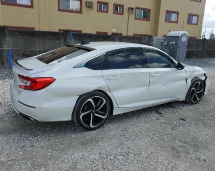 Белый Хонда Аккорд, объемом двигателя 1.5 л и пробегом 90 тыс. км за 9000 $, фото 2 на Automoto.ua