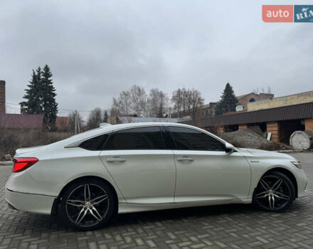 Білий Хонда Аккорд, об'ємом двигуна 1.99 л та пробігом 40 тис. км за 28800 $, фото 5 на Automoto.ua