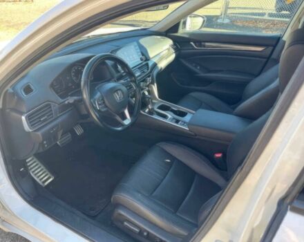 Белый Хонда Аккорд, объемом двигателя 1.5 л и пробегом 26 тыс. км за 14000 $, фото 8 на Automoto.ua