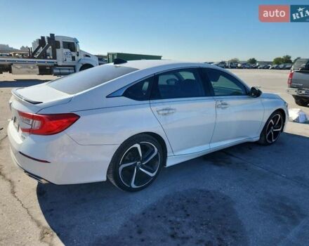 Белый Хонда Аккорд, объемом двигателя 1.5 л и пробегом 100 тыс. км за 6400 $, фото 2 на Automoto.ua