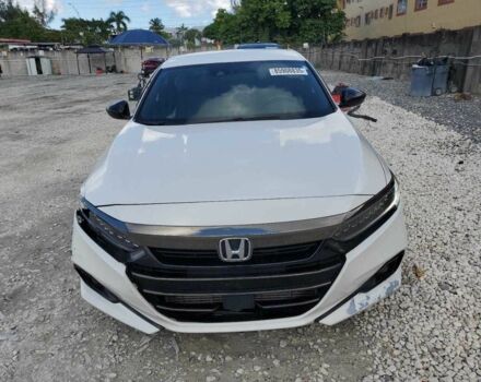 Белый Хонда Аккорд, объемом двигателя 1.5 л и пробегом 90 тыс. км за 9000 $, фото 4 на Automoto.ua