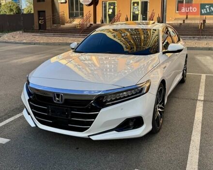 Белый Хонда Аккорд, объемом двигателя 2 л и пробегом 121 тыс. км за 29800 $, фото 1 на Automoto.ua