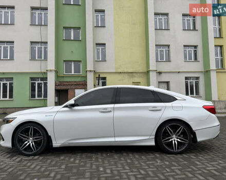 Білий Хонда Аккорд, об'ємом двигуна 1.99 л та пробігом 40 тис. км за 28800 $, фото 4 на Automoto.ua