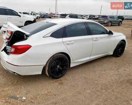 Белый Хонда Аккорд, объемом двигателя 2 л и пробегом 51 тыс. км за 18745 $, фото 2 на Automoto.ua