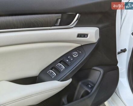 Белый Хонда Аккорд, объемом двигателя 2 л и пробегом 48 тыс. км за 26600 $, фото 22 на Automoto.ua