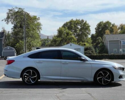 Белый Хонда Аккорд, объемом двигателя 1.5 л и пробегом 29 тыс. км за 7500 $, фото 2 на Automoto.ua