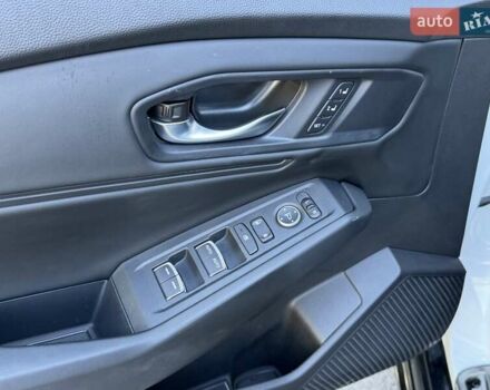 Білий Хонда Аккорд, об'ємом двигуна 2 л та пробігом 102 тис. км за 28500 $, фото 9 на Automoto.ua