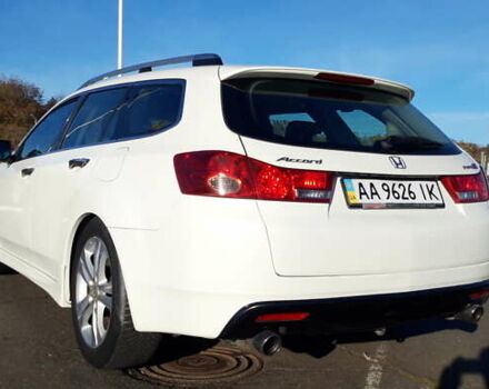 Белый Хонда Аккорд, объемом двигателя 2.4 л и пробегом 287 тыс. км за 8600 $, фото 10 на Automoto.ua