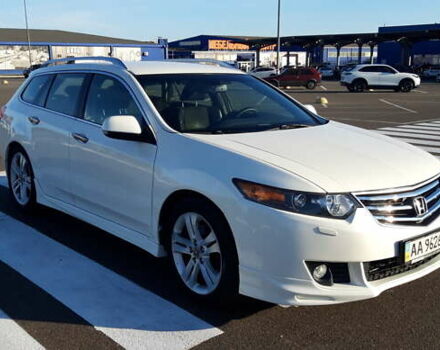 Белый Хонда Аккорд, объемом двигателя 2.4 л и пробегом 287 тыс. км за 8600 $, фото 16 на Automoto.ua