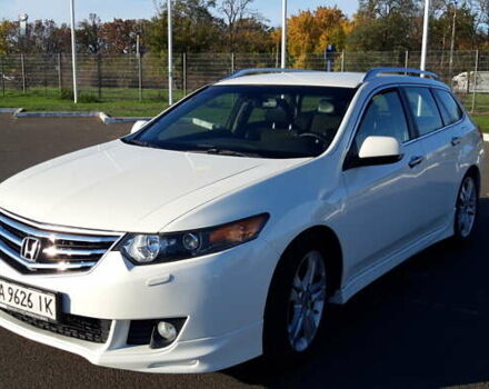 Белый Хонда Аккорд, объемом двигателя 2.4 л и пробегом 287 тыс. км за 8600 $, фото 1 на Automoto.ua