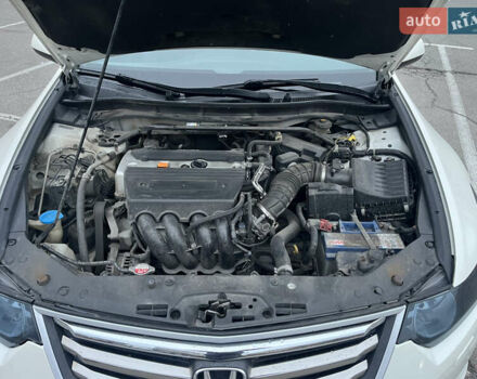 Белый Хонда Аккорд, объемом двигателя 2.35 л и пробегом 260 тыс. км за 12500 $, фото 4 на Automoto.ua