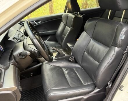 Белый Хонда Аккорд, объемом двигателя 0 л и пробегом 220 тыс. км за 8850 $, фото 2 на Automoto.ua