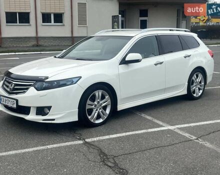 Белый Хонда Аккорд, объемом двигателя 2.35 л и пробегом 260 тыс. км за 12500 $, фото 24 на Automoto.ua
