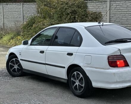 Белый Хонда Аккорд, объемом двигателя 1.9 л и пробегом 350 тыс. км за 999 $, фото 6 на Automoto.ua