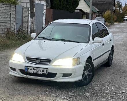 Белый Хонда Аккорд, объемом двигателя 1.9 л и пробегом 350 тыс. км за 999 $, фото 1 на Automoto.ua