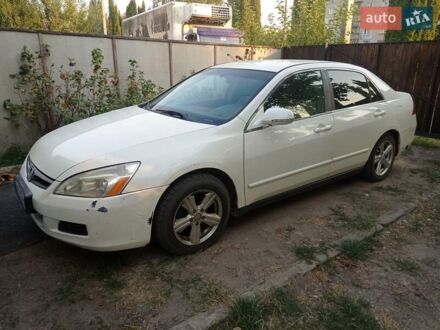 Хонда Аккорд 2006 у Кролевце на Automoto.ua Білий Хонда Аккорд, об'ємом двигуна 2.35 л та пробігом 257 тис. км за 6000 $, фото 1 на Automoto.ua