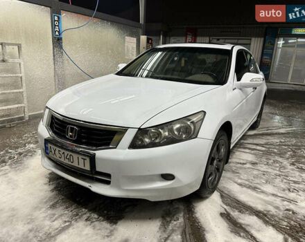 Белый Хонда Аккорд, объемом двигателя 2.36 л и пробегом 227 тыс. км за 5800 $, фото 1 на Automoto.ua