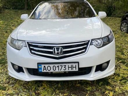 Белый Хонда Аккорд, объемом двигателя 2.4 л и пробегом 222 тыс. км за 7500 $, фото 1 на Automoto.ua