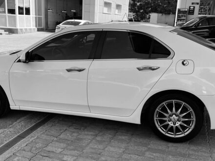 Хонда Аккорд 2008 у Одесі на Automoto.ua Білий Хонда Аккорд, об'ємом двигуна 2 л та пробігом 97 тис. км за 9499 $, фото 1 на Automoto.ua