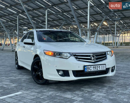 Білий Хонда Аккорд, об'ємом двигуна 2 л та пробігом 217 тис. км за 9750 $, фото 1 на Automoto.ua