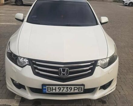 Белый Хонда Аккорд, объемом двигателя 2.4 л и пробегом 188 тыс. км за 8000 $, фото 1 на Automoto.ua