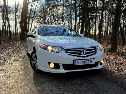 Хонда Аккорд 2010 у Лубнах на Automoto.ua Білий Хонда Аккорд, об'ємом двигуна 2.2 л та пробігом 337 тис. км за 8200 $, фото 1 на Automoto.ua