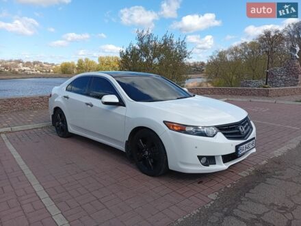Белый Хонда Аккорд, объемом двигателя 2 л и пробегом 211 тыс. км за 8600 $, фото 1 на Automoto.ua