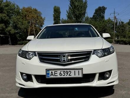 Хонда Аккорд 2010 в Кривом Роге на Automoto.ua Белый Хонда Аккорд, объемом двигателя 2.35 л и пробегом 140 тыс. км за 9999 $, фото 1 на Automoto.ua