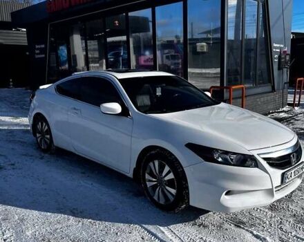 Белый Хонда Аккорд, объемом двигателя 2.4 л и пробегом 172 тыс. км за 10300 $, фото 1 на Automoto.ua