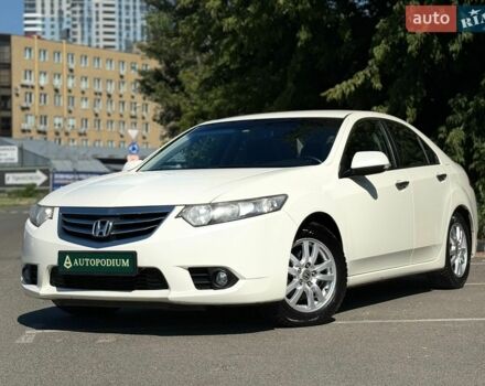 Белый Хонда Аккорд, объемом двигателя 2 л и пробегом 175 тыс. км за 10999 $, фото 1 на Automoto.ua