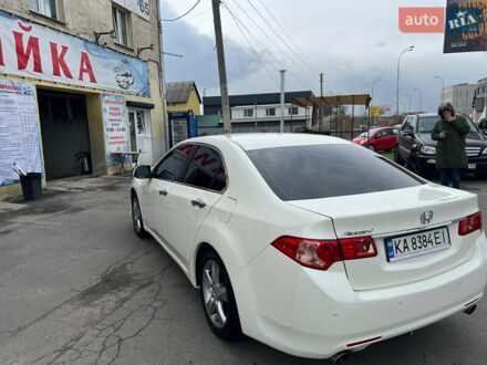 Белый Хонда Аккорд, объемом двигателя 2.4 л и пробегом 127 тыс. км за 12800 $, фото 1 на Automoto.ua