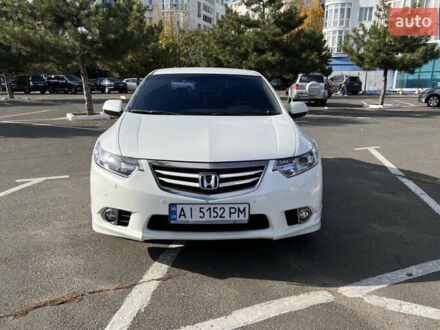 Білий Хонда Аккорд, об'ємом двигуна 2.4 л та пробігом 230 тис. км за 10977 $, фото 1 на Automoto.ua