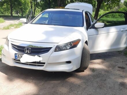 Білий Хонда Аккорд, об'ємом двигуна 2.4 л та пробігом 165 тис. км за 12000 $, фото 1 на Automoto.ua