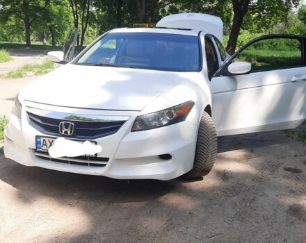 Білий Хонда Аккорд, об'ємом двигуна 2.4 л та пробігом 265 тис. км за 12000 $, фото 1 на Automoto.ua